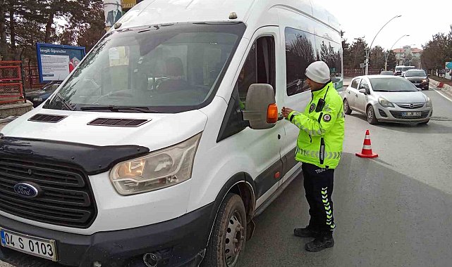 Ağrı'da okul servisi denetimleri gerçekleştirildi
