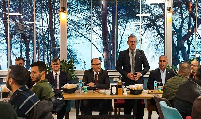 Ahlat'ta öğretmenler iftarda bir araya geldi