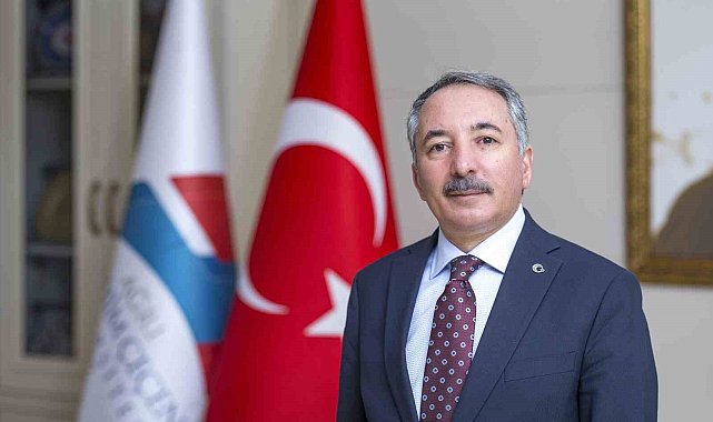 AİÇÜ, 8 yılda 5 bin üniversiteyi geride bıraktı