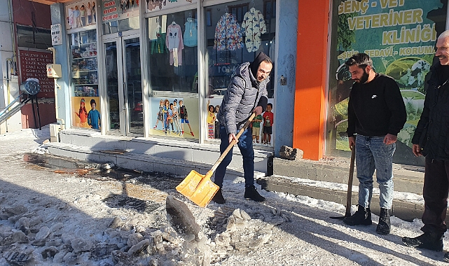 Ardahan'da kar ve buzla mücadele çalışmaları