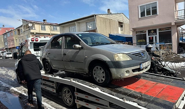 Ardahan'da korsan taşımacılık yapan ehliyetsiz sürücüye 27 bin 944 lira ceza verildi