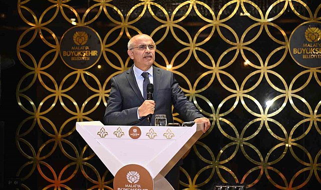 Başkan Er: "Konutlar hazirandan itibaren teslim edilecek"