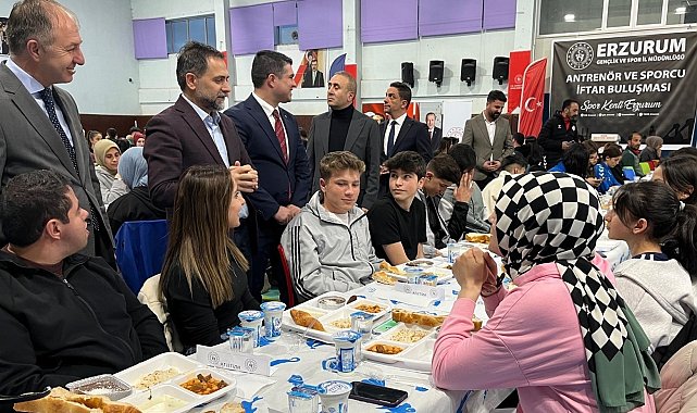 Başkan Uçar, antrenör ve sporcularla iftarda buluştu