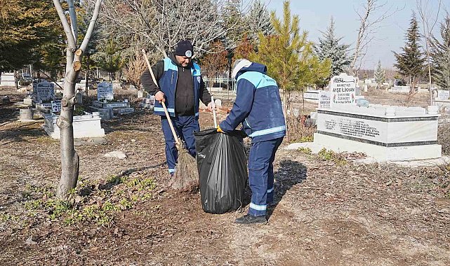 Battalgazi Belediyesi'nden mezarlıklarda temizlik seferberliği