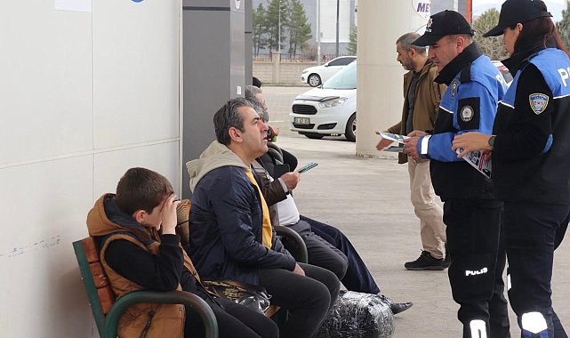 Bingöl'de vatandaşlar bilişim yoluyla dolandırıcılığa karşı bilgilendirildi