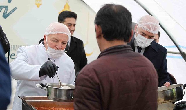 Büyükşehir'den 5 bin aileye Ramazan desteği