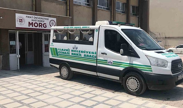 Camide namaz kılarken hayatını kaybetti