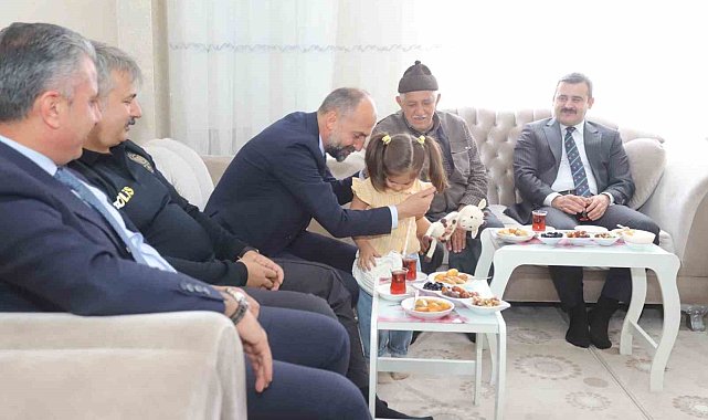 Çukurca&#039;da şehit ailesine bayram ziyareti