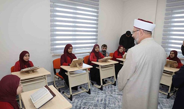 Diyanet İşleri Başkanı Erbaş, Iğdır'da Kur'an kursu açılışına katıldı