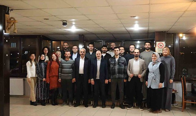 Doktorlarla iftarda buluşma