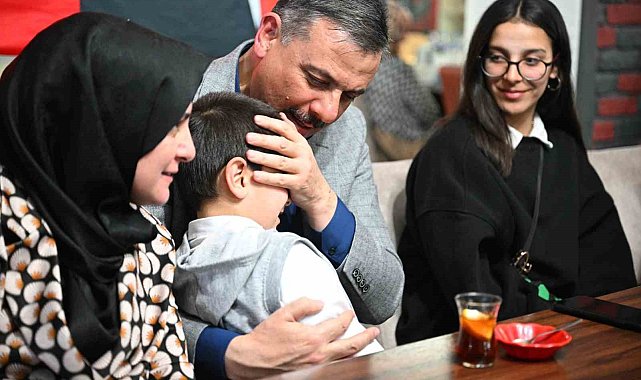 Dünya Yetimler Günü'nde iftar sofrasında buluştular