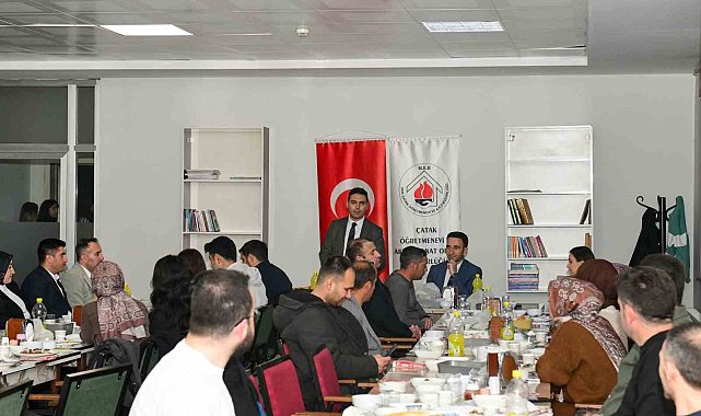Eğitim camiası iftar yemeğinde buluştu