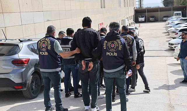 Elazığ'da 1 kişiyi öldüren ve 1 kadını yaralayan 6 şüpheli yakalandı