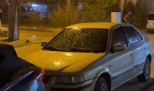 Elazığ'da dolu yağışı etkili oldu