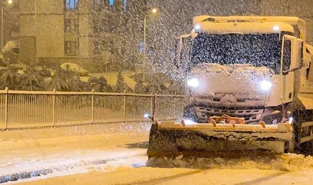 Elazığ'da Karla Mücadele Ekipleri çalışmalarını sürdürüyor
