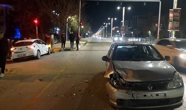 Elazığ'da trafik kazası 2 yaralı