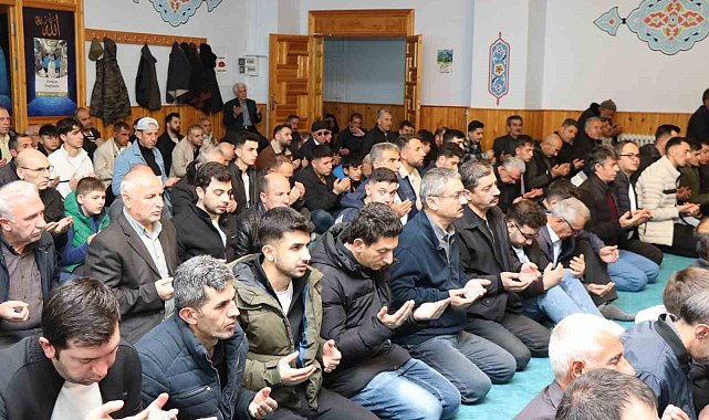 Erzurum'da bayram namazı coşkusu