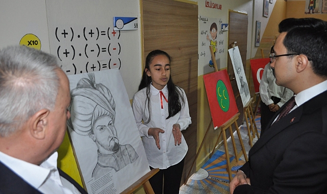 "Geçmişten Günümüze Türk Devletleri" sergisi büyük ilgi gördü