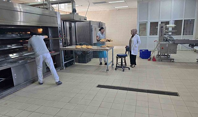 Gıda İşleme bölümü öğrencilerine uygulamalı eğitim