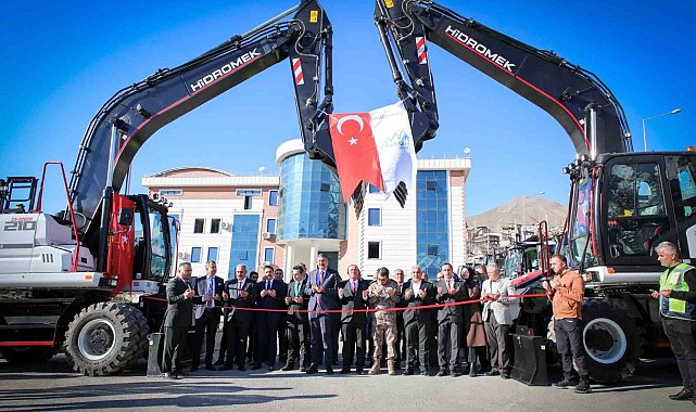 Hakkari İl Özel İdaresi filosuna 11 yeni araç daha ekledi