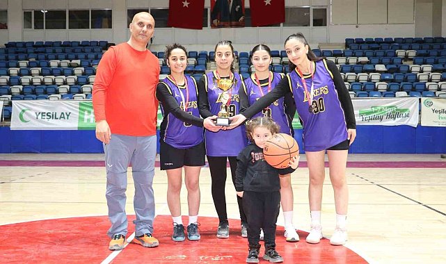 Hakkari'de Yeşilay Spor Oyunları Turnuvası sona erdi