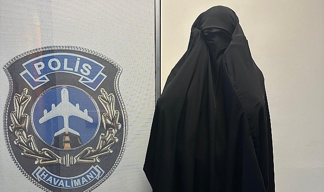 Kars'ta kadın kılığına girmiş erkek şahıs yakalandı