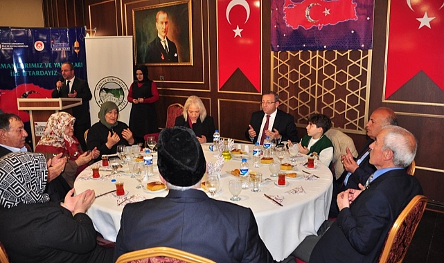 Kars'ta şehit aileleri ve gaziler onuruna iftar buluşması