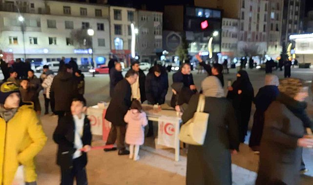 Kars'ta Muhsin Yazıcıoğlu için mevlit okutuldu, lokma dağıtıldı