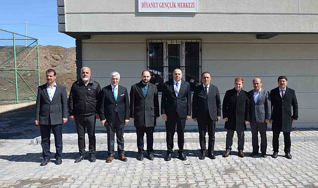 Kaymakam Demir'den cami ve gençlik merkezine ziyaret