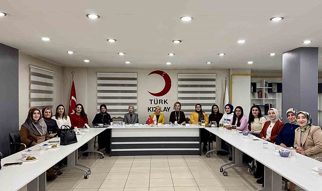 Kızılay Kadın Kolları, "kadınları" unutmadı