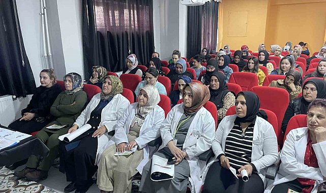 Malazgirt'te "Aile İçi Şiddet ve Erken Yaşta Evlilik" semineri