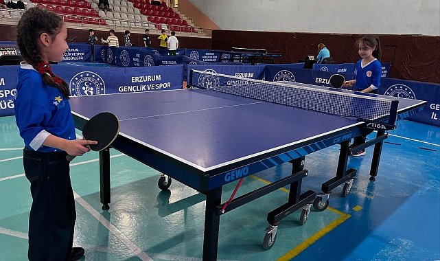 Masa tenisinde kurtuluş kupası coşkusu