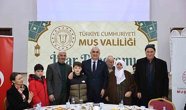 Muş Valiliği, şehit yakınları ve gaziler için iftar programı düzenledi