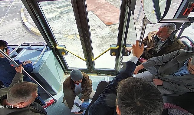 Otobüs şoföründen örnek davranış: Rahatsızlanan yolcuyu hastaneye yetiştirdi