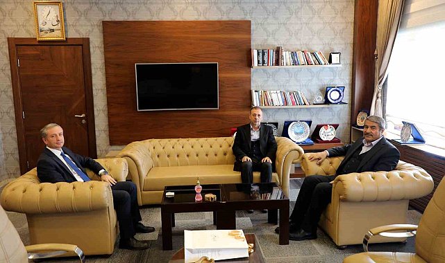 Patnos Belediye Başkanı Taşkın'dan Milli Eğitim Müdürü Kökrek'e ziyaret