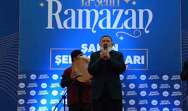 Ramazan etkinliklerinde tasavvuf müziği sanatçısı Turgut Kırgıl sahne aldı
