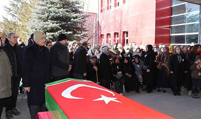 Sağlık personelinin ani ölümü ilçeyi yasa boğdu