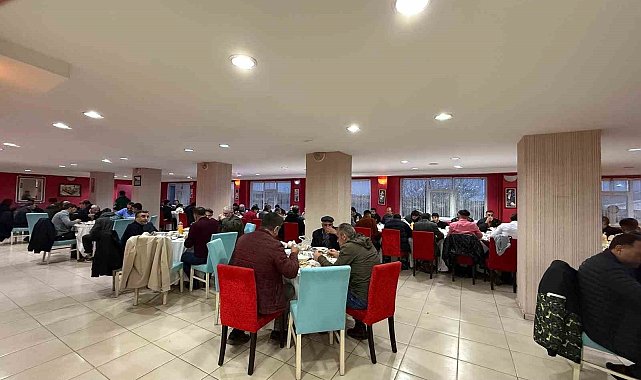 Sarıkamış'ta AK Parti Teşkilatı iftar programında buluştu