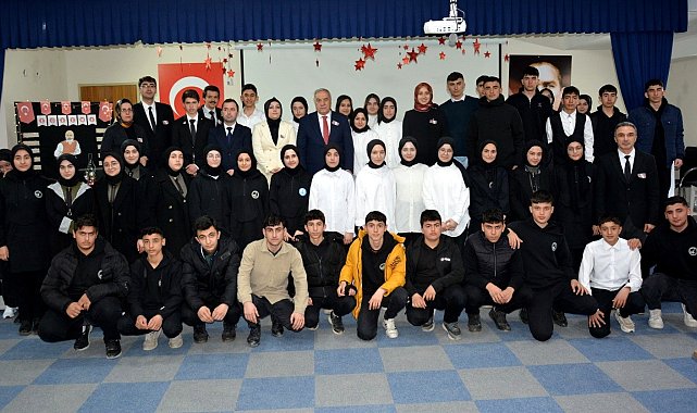 Tercan'da İstiklal Marşının Kabulü ve Mehmet Akif Ersoy'u anma programı düzenlendi