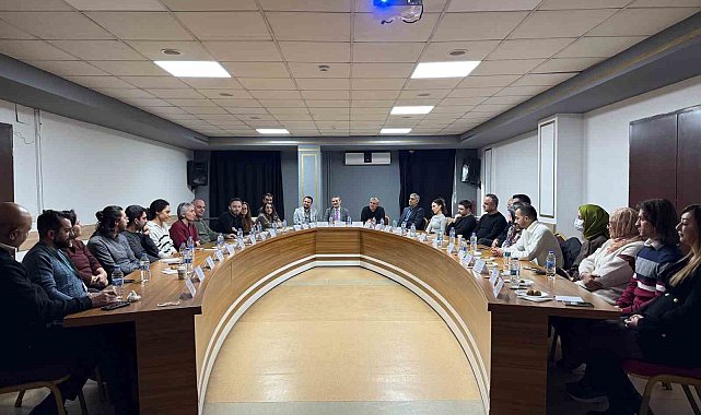 Tunceli'de, hekimlerin katılımıyla tanışma ve bilgilendirme toplantısı