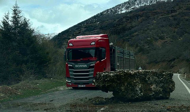 Tunceli'de kaya ve taş düşmeleri tehlike saçıyor