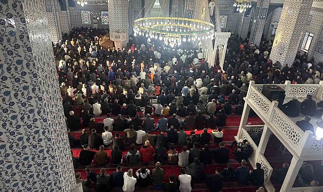 Türkiye'de ilk bayram namazı Iğdır'da kılındı