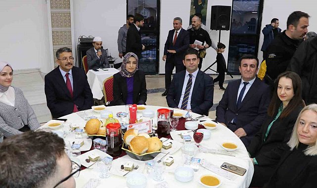 Vali Çelik: "Rabbim ayağınıza taş değdirmesin"