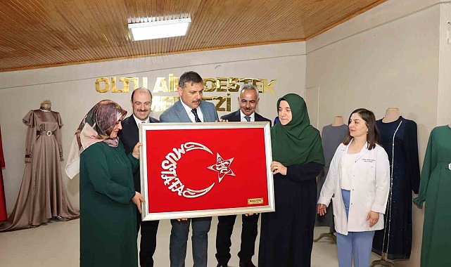Vali Çiftçi'den Oltu çıkarması