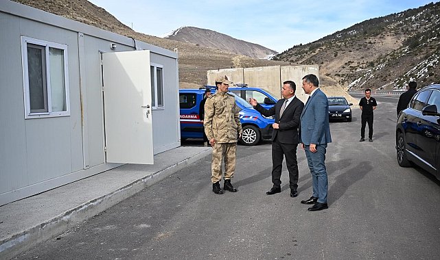 Vali Çiftçi'ye yol kontrol noktası bilgilendirmesi