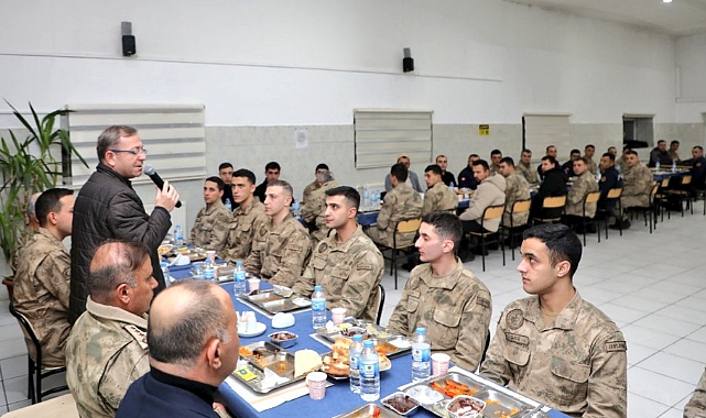 Vali Polat, Jandarma personelleriyle iftarda bir araya geldi