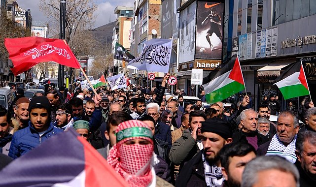Van'da Gazze'ye destek eylemi