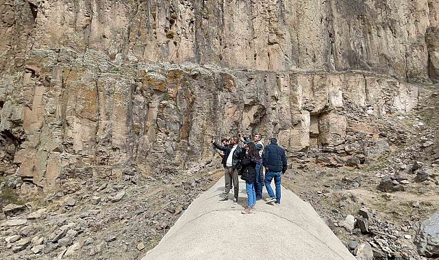 Yaşar Kemal Şelalesi yeniden akmaya başladı