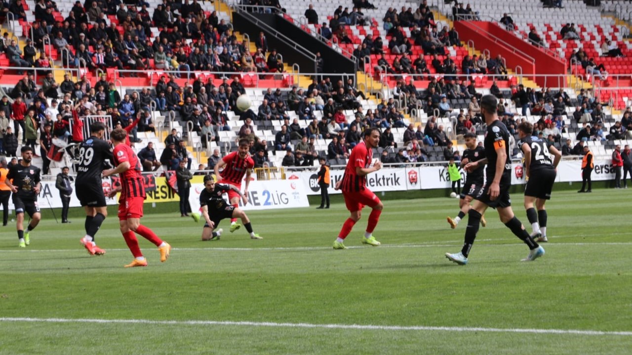 24Erzincanspor Kastamonuspor ile 2-2 berabere kaldı