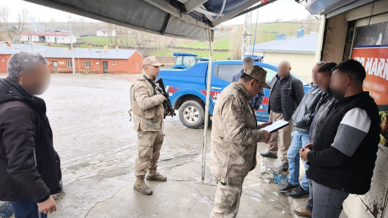 Kars’ta sahte alkollü içki uygulaması yapıldı